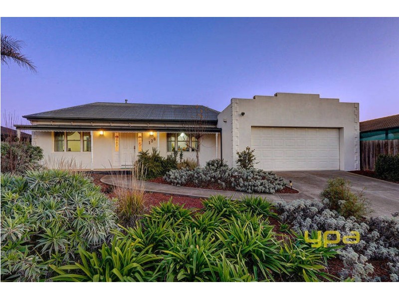 126 Westleigh Drive, Werribee VIC 3030
