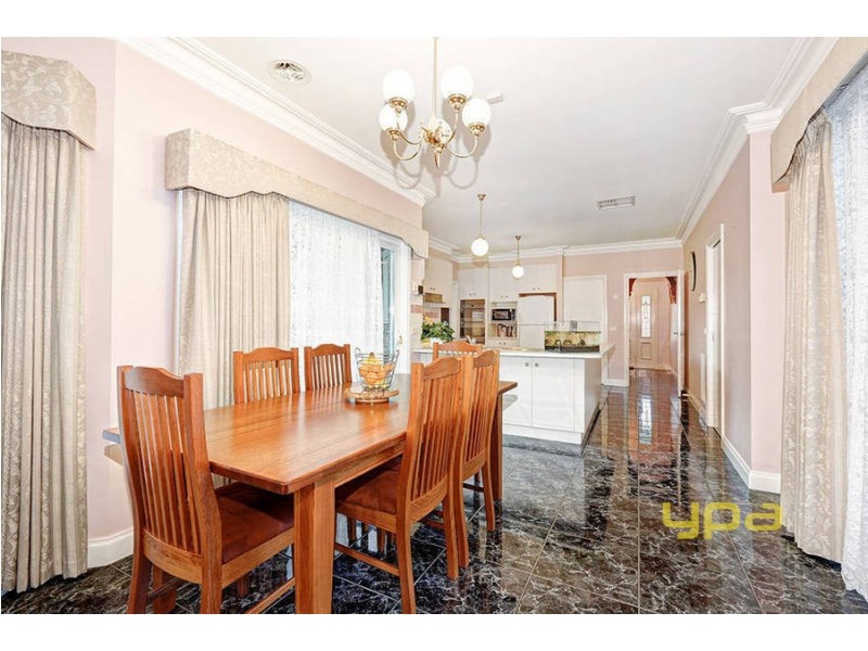 126 Westleigh Drive, Werribee VIC 3030