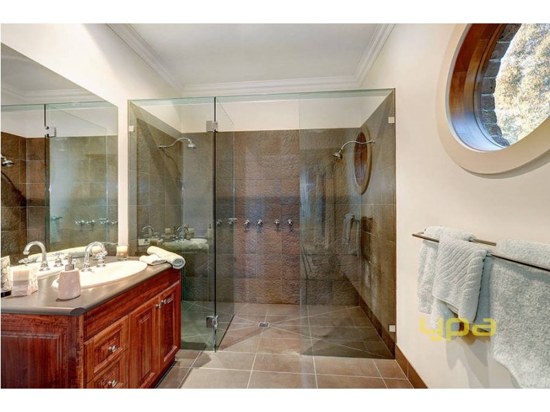 28 Carshalton Court, Hoppers Crossing VIC 3029