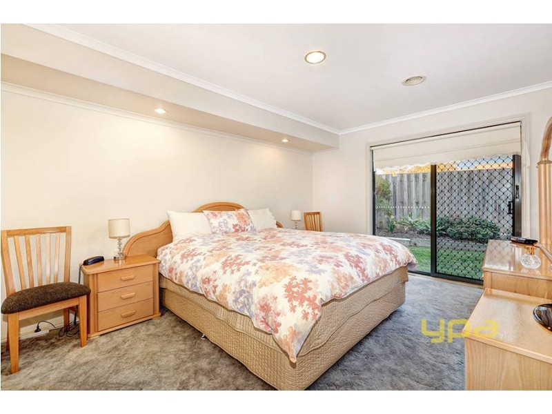 16 Butmar Close, Werribee VIC 3030