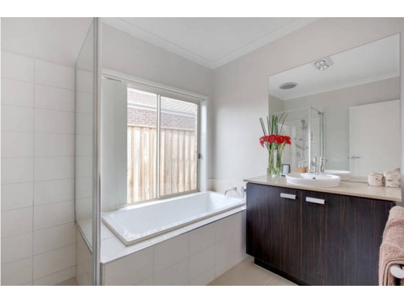 53 Hamish Drive, Tarneit VIC 3029