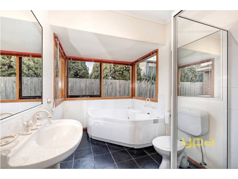 10 Jarrah Court, Hoppers Crossing VIC 3029