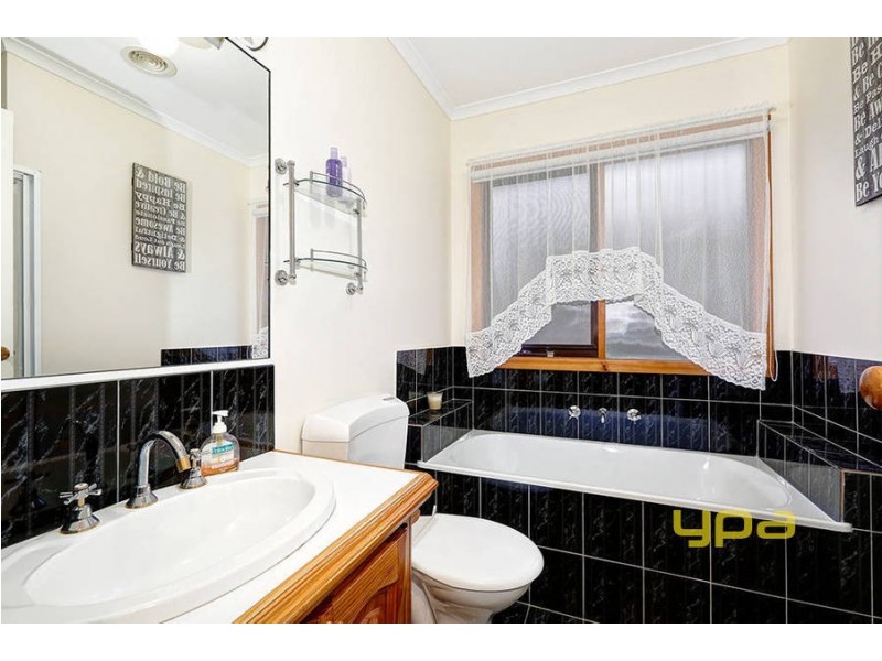 10 Jarrah Court, Hoppers Crossing VIC 3029