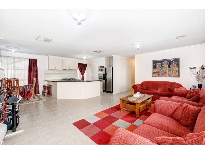 2 Batavia Way, Wyndham Vale VIC 3024