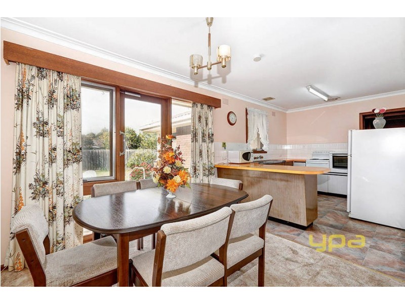 2 Grant Avenue, Werribee VIC 3030