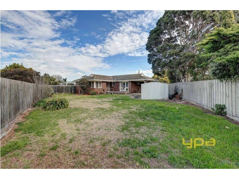 2 Grant Avenue, Werribee VIC 3030