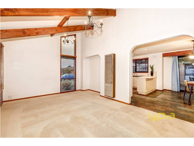 13 Rowes Road, Werribee VIC 3030