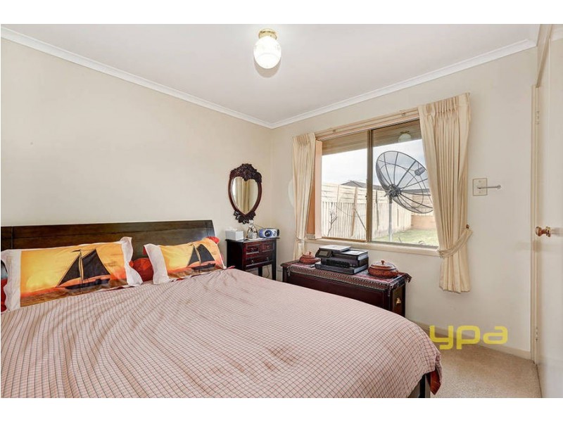 8 Tigris Close, Werribee VIC 3030