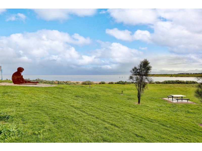 64 Koroneos Drive, Werribee South VIC 3030