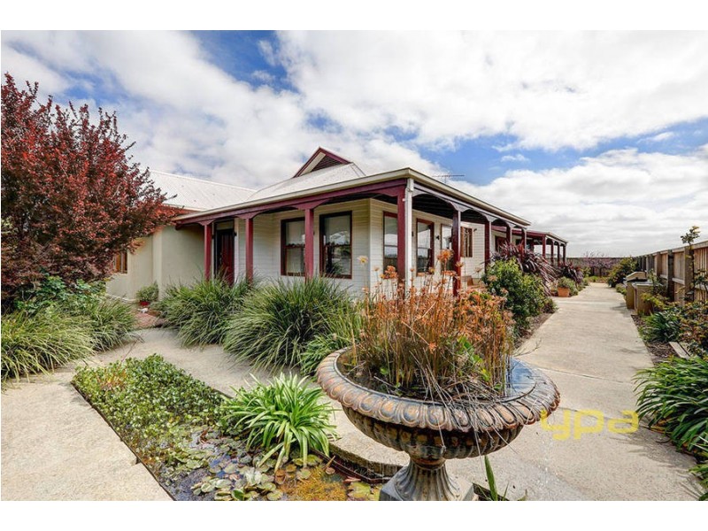 26 Koroneos Drive, Werribee South VIC 3030