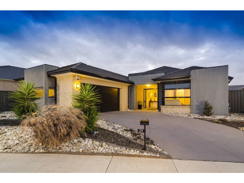 29 Penrose Promenade, Tarneit VIC 3029