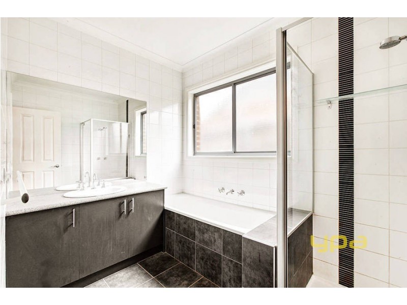 4 Blaze Terrace, Tarneit VIC 3029