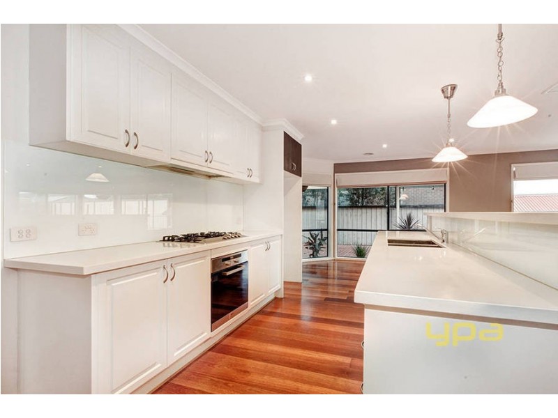 23 Brentwood Drive, Werribee VIC 3030