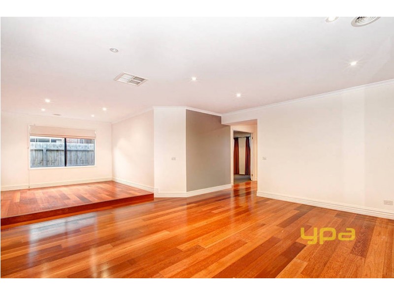 23 Brentwood Drive, Werribee VIC 3030