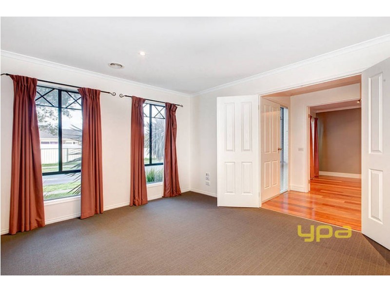 23 Brentwood Drive, Werribee VIC 3030