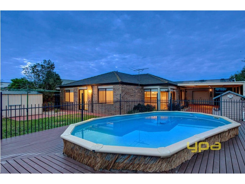 23 Brentwood Drive, Werribee VIC 3030