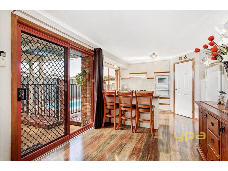 36 Maple Crescent, Hoppers Crossing VIC 3029