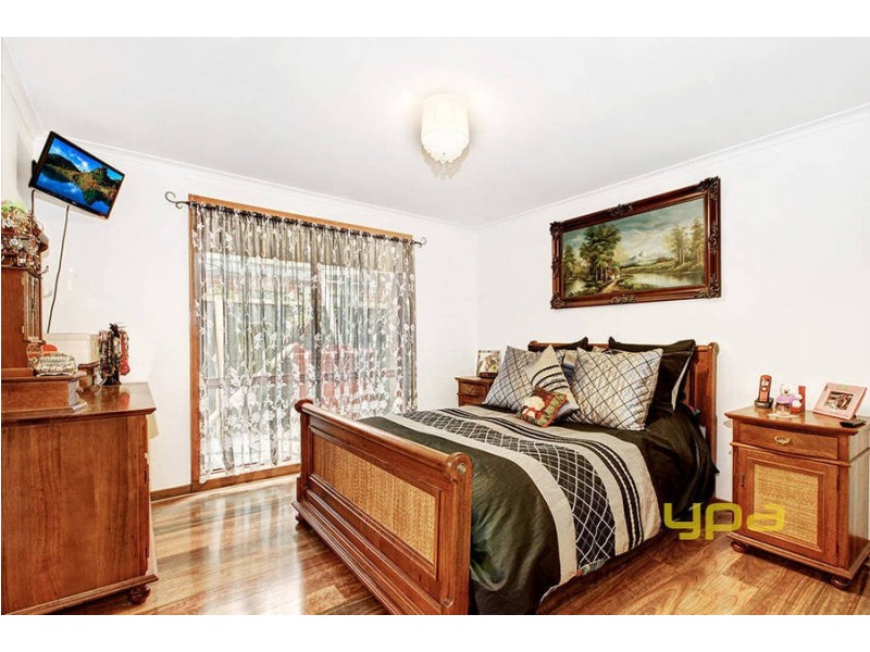 36 Maple Crescent, Hoppers Crossing VIC 3029