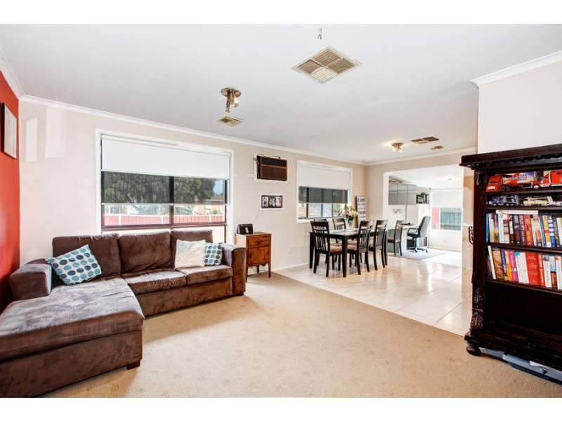 25 Westminster Drive, Werribee VIC 3030