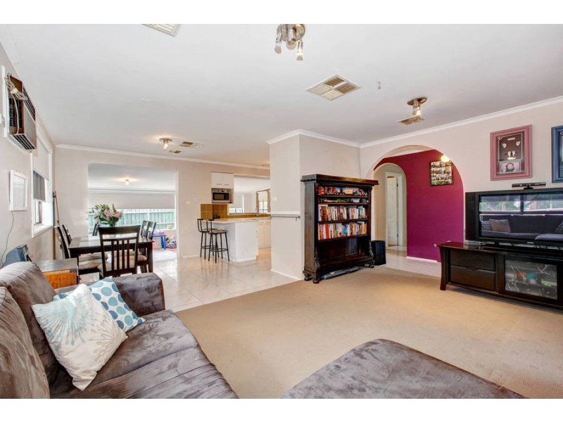 25 Westminster Drive, Werribee VIC 3030