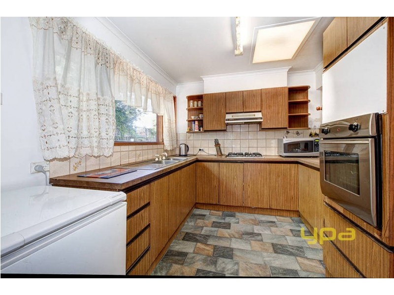 4 Beverley Court, Hoppers Crossing VIC 3029