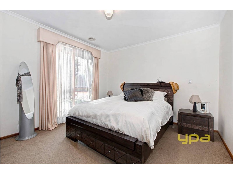 17 Lamb Grove, Hoppers Crossing VIC 3029