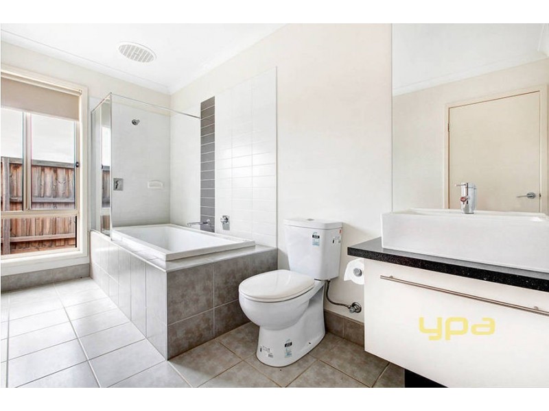 20 Laurence Way, Tarneit VIC 3029