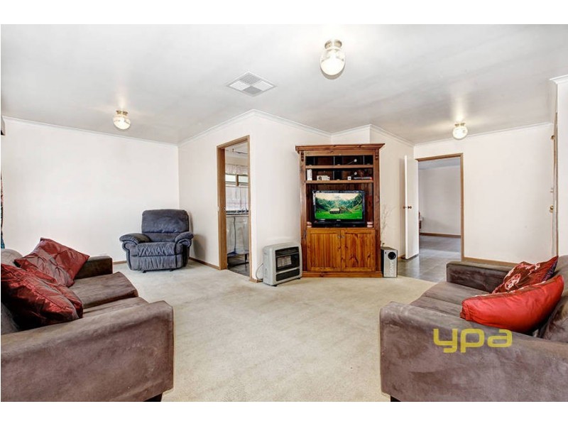 2 Hopkins Court, Werribee VIC 3030