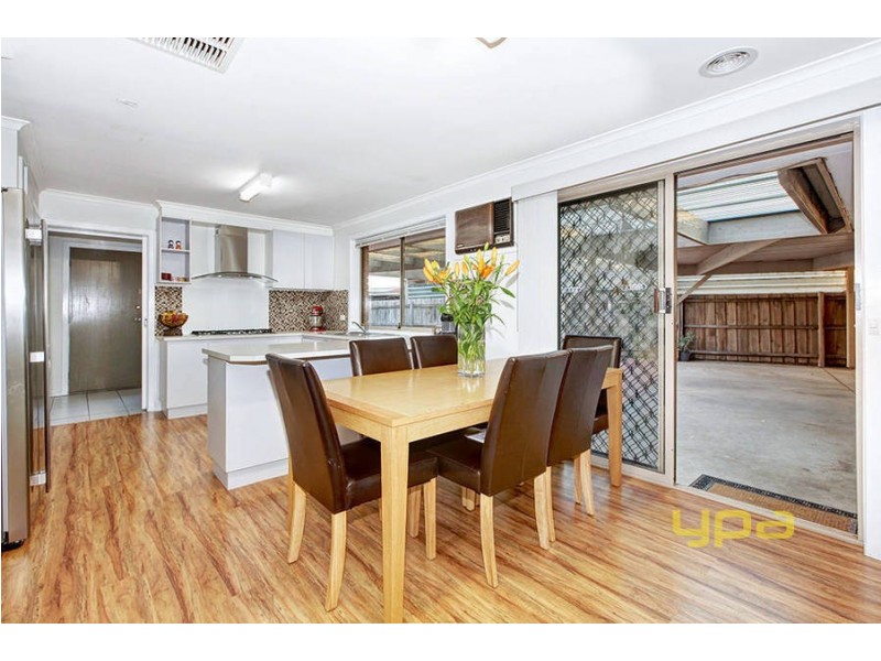 1 Mirambeek Road, Hoppers Crossing VIC 3029