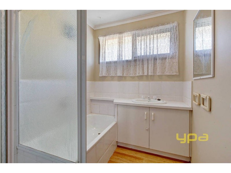 13 Conifer Close, Hoppers Crossing VIC 3029