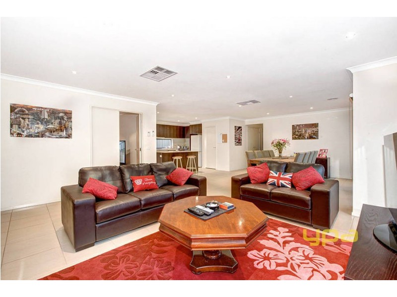 16 Bindarri Road, Wyndham Vale VIC 3024