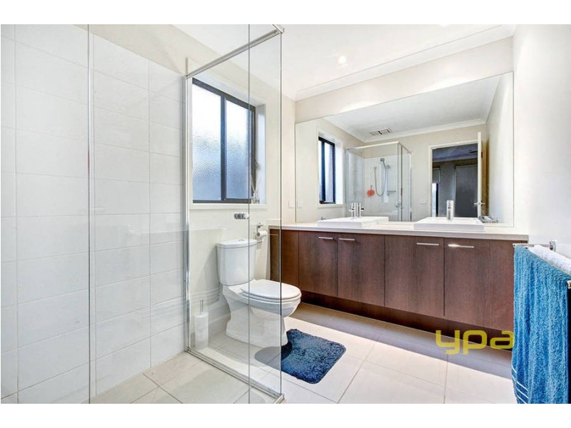 16 Bindarri Road, Wyndham Vale VIC 3024