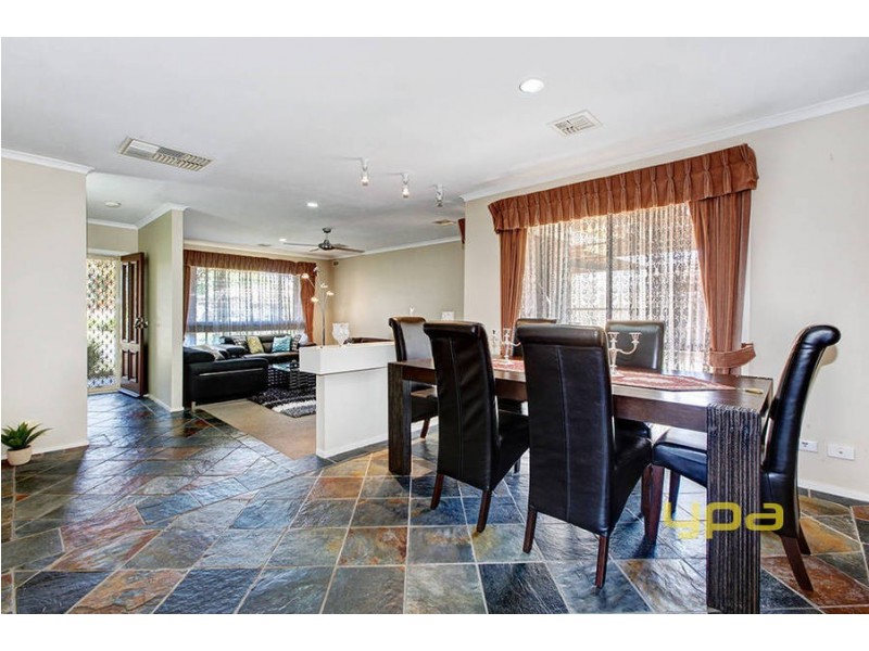 54 Swan Street, Werribee VIC 3030