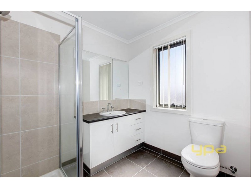 2/5 Mark Drive, Tarneit VIC 3029