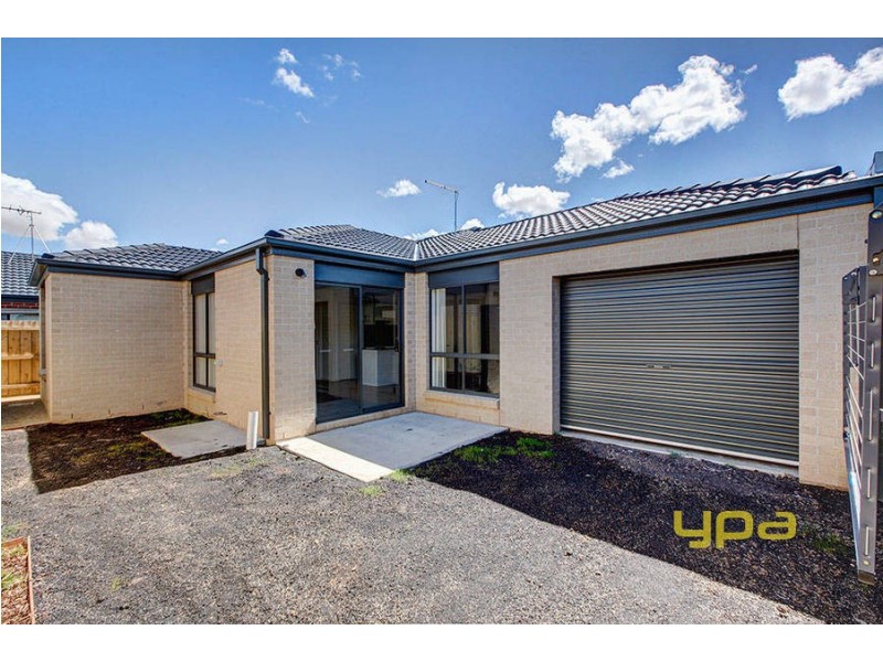 2/5 Mark Drive, Tarneit VIC 3029