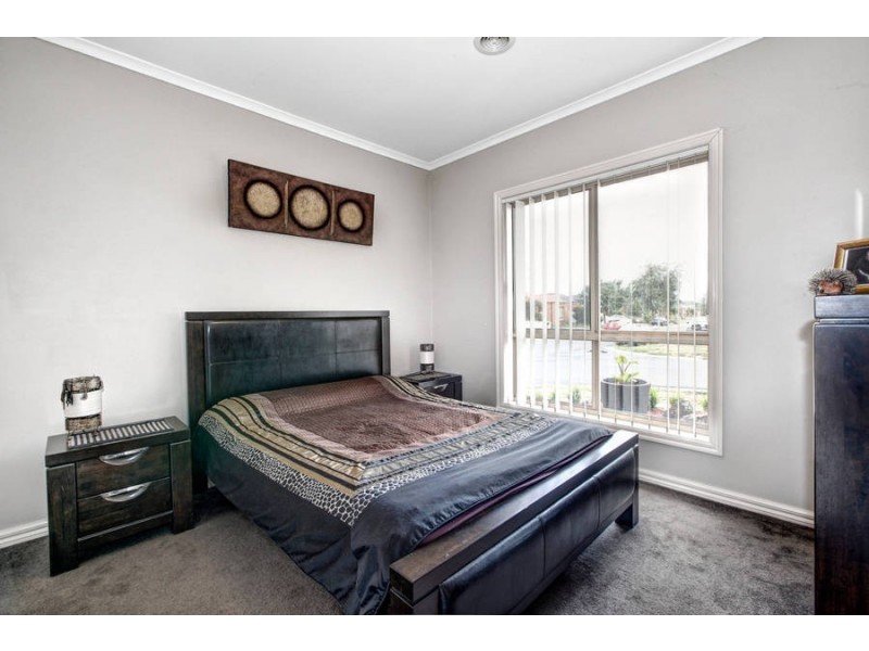 1/2 Jordyn Street, Tarneit VIC 3029
