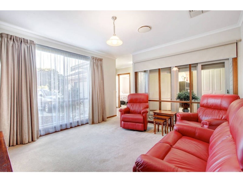 31 Wildflower Crescent, Hoppers Crossing VIC 3029