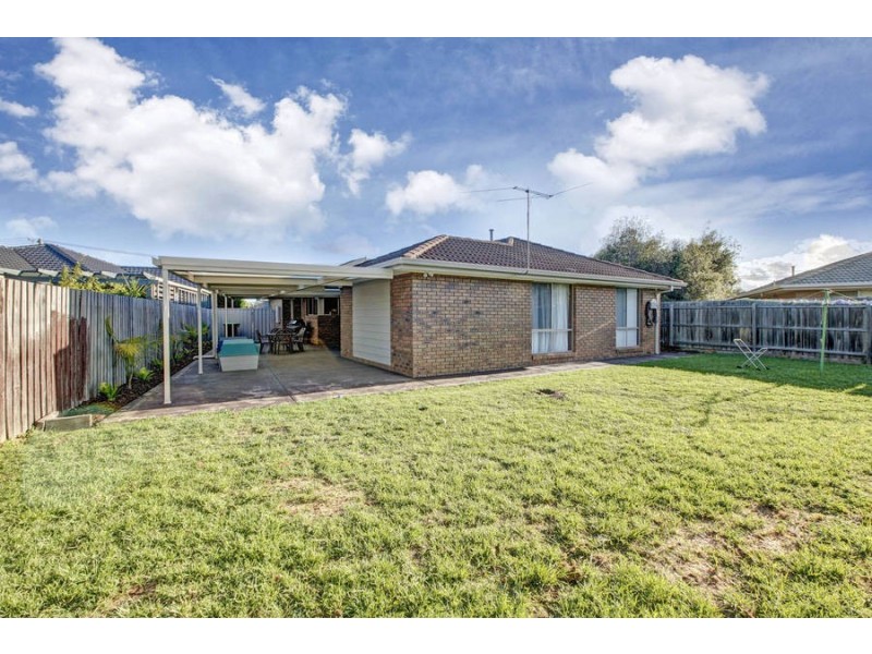 31 Wildflower Crescent, Hoppers Crossing VIC 3029