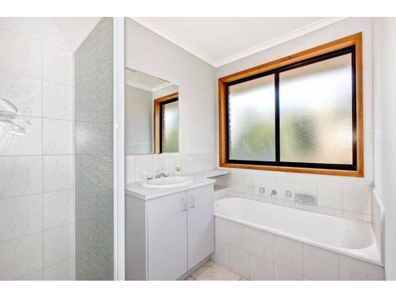 7 Angela Drive, Hoppers Crossing VIC 3029