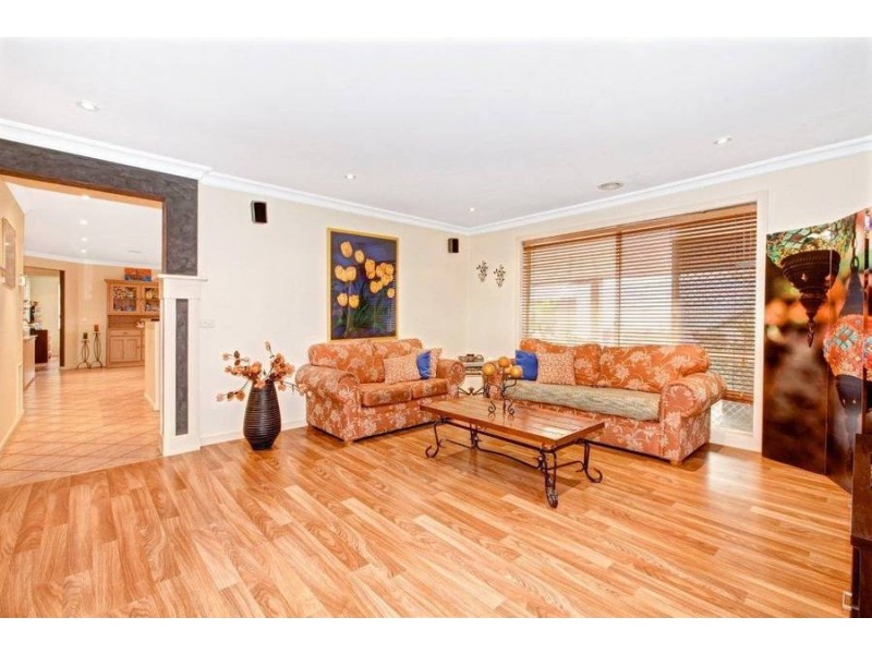 20 Sovereign Retreat, Hoppers Crossing VIC 3029
