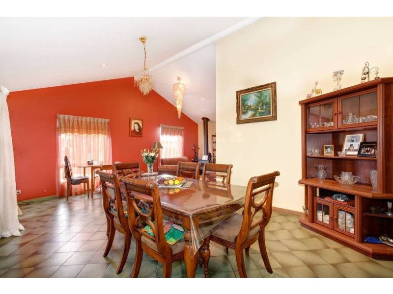 8 Roya Court, Hoppers Crossing VIC 3029