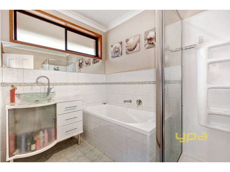 14 Albatross Avenue, Werribee VIC 3030