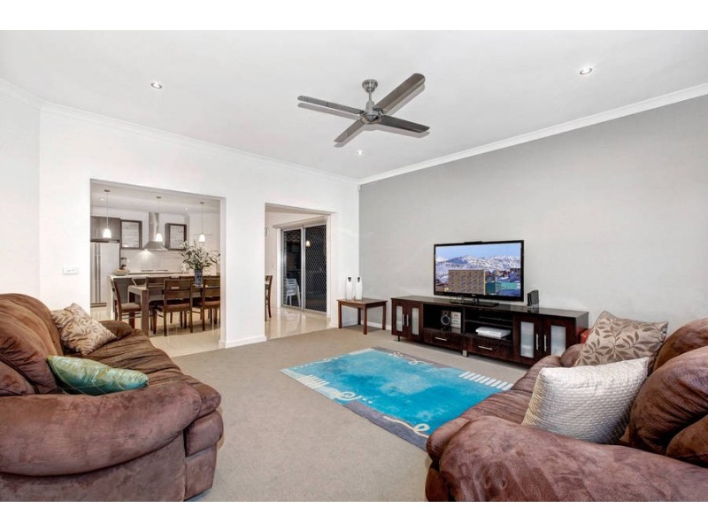 12 Whyalla Gardens, Tarneit VIC 3029