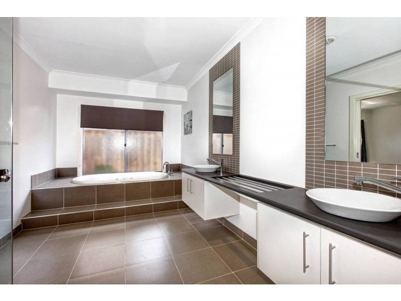 876 Sayers Road, Tarneit VIC 3029