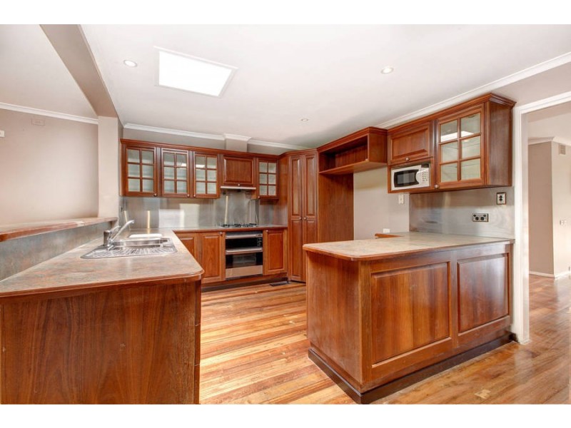 29 Strathmore Crescent, Hoppers Crossing VIC 3029