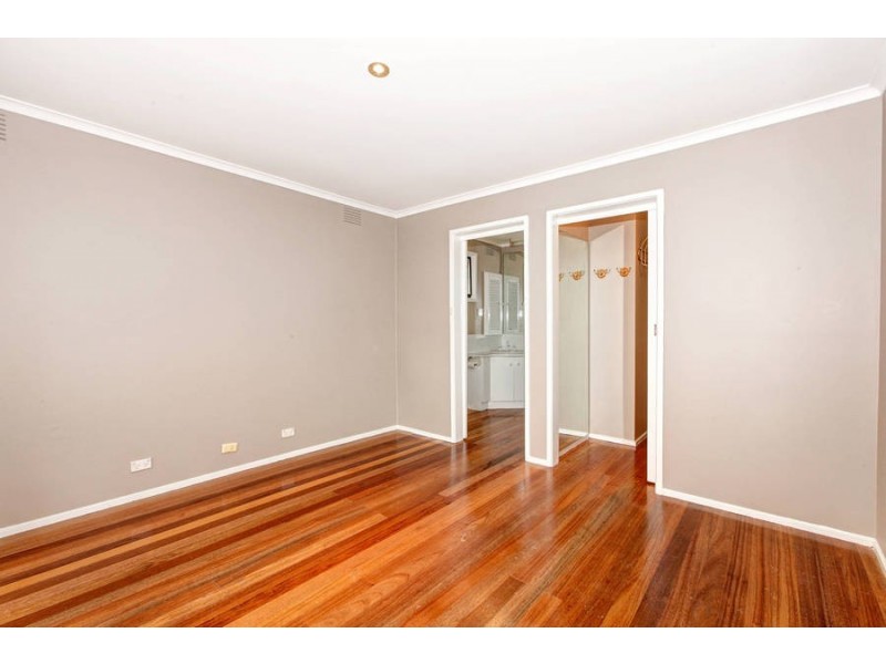 29 Strathmore Crescent, Hoppers Crossing VIC 3029