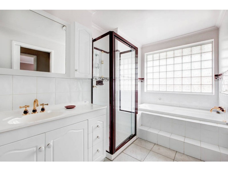 29 Strathmore Crescent, Hoppers Crossing VIC 3029