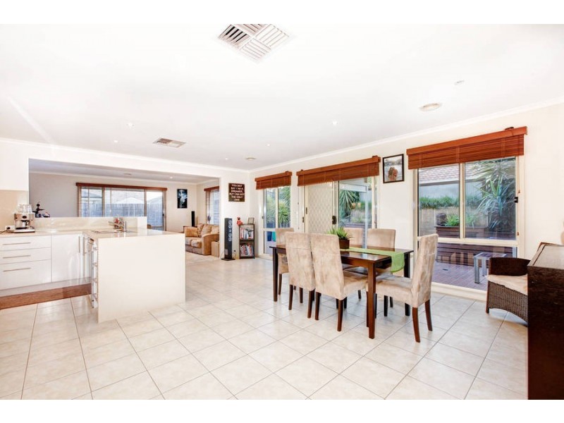 1 Sandalwood Circuit, Tarneit VIC 3029