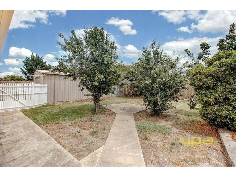 13 Newbury Street, Werribee VIC 3030