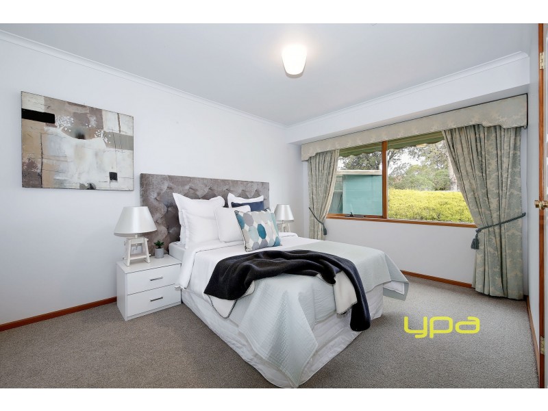 2 Villa Walk, Werribee VIC 3030